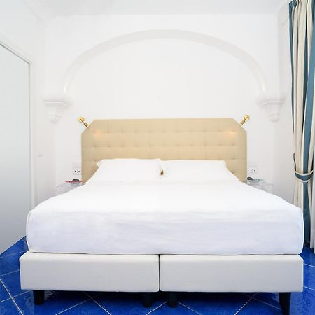 La Casa Di Paolo Casa Di Charme Hotel Marina di Camerota Luaran gambar