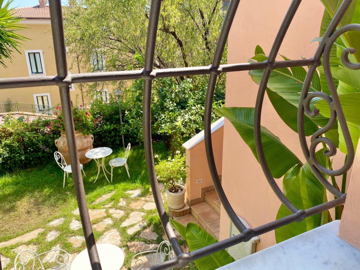 La Casa Di Paolo Casa Di Charme Hotel Marina di Camerota Luaran gambar